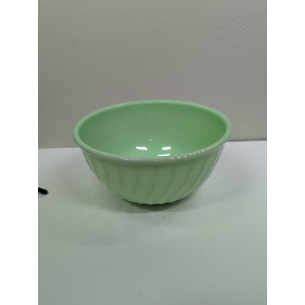 VINTAGE‎ FIRE KING OVENWARE MADE IN USA JADEITE GREEN SWIRL MIXING BOWL